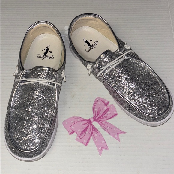 Corkys Kayak Silver Glitter Slip On Sneakers Shoes Women’s Size 8 - Picture 1 of 8